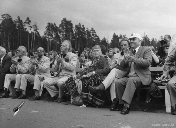 Vispārējie latviešu Dziesmu un Deju svētki 1980. gadā. Diriģenti