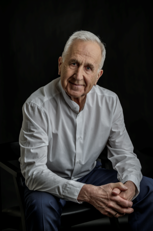 Diriģents Jānis Erenštreits.