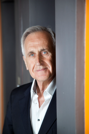 Diriģents Jānis Erenštreits.