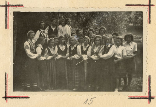 Rīgas 5. vidusskolas koris Dziesmu dienās Rīgā 1949. gadā