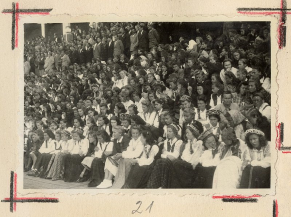 Dziesmu dienas Esplanādē, Rīgā 1949. gada jūlijā