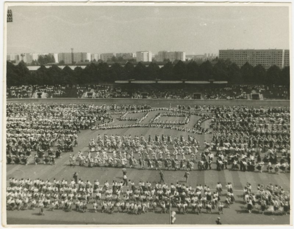 Deju svētku prologs "Uzvara. Darbs. Miers."