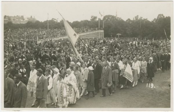 7. Vispārējie Dziesmu svētki. Gājiens