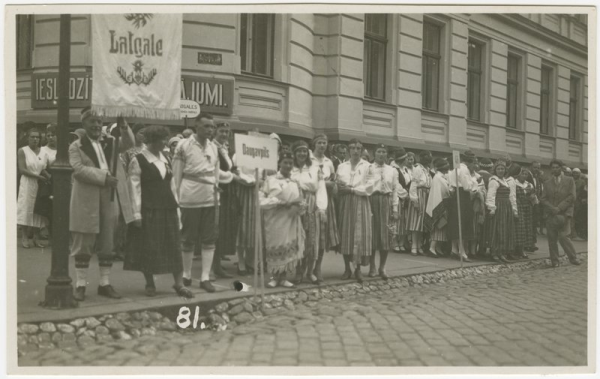 7. Vispārējie Dziesmu svētki. Gājiens