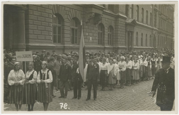 7. Vispārējie Dziesmu svētki. Gājiens