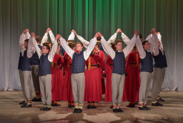 Sasala jūrīna : deja