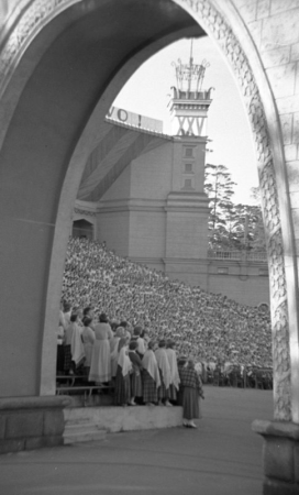 XIV Vispārējo latviešu Dziesmu un Deju svētku koncerts Mežaparka Lielajā estrādē