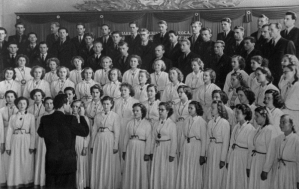 Rīgas Pedagoģiskā institūta jauktais koris un diriģents Gido Kokars