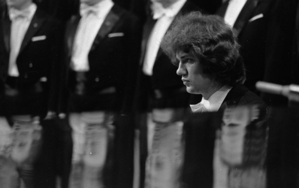 Diriģents Juris Kokars labāko koru  - XVIII Vispārējo latviešu Dziesmu un Deju svētku laureātu, koncertā