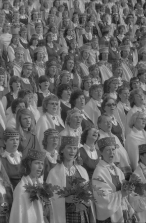 XIX Vispārējo latviešu Dziesmu un Deju svētku koncerts Mežaparka Lielajā estrādē