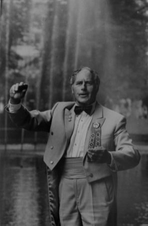 XIX Vispārējo latviešu Dziesmu un Deju svētku virsdiriģents Pauls Kvelde koncertā Dziesmusvētku parkā