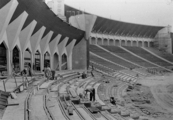 Lielās estrādes rekonstrukcijas darbi Mežaparka Kultūras un atpūtas parkā pirms XX Vispārējiem latviešu Dziesmu un X Deju svētkiem