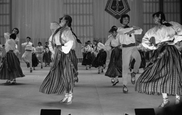 Deju kolektīvu koncerts Rīgas Sporta pilī XVII Vispārējo latviešu Dziesmu  svētku laikā