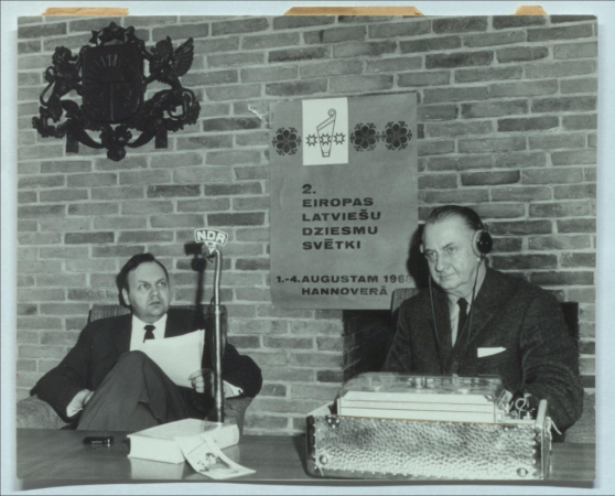 Dziesmu svētki, kori, Līgo svētku svinības. Fotogrāfijas