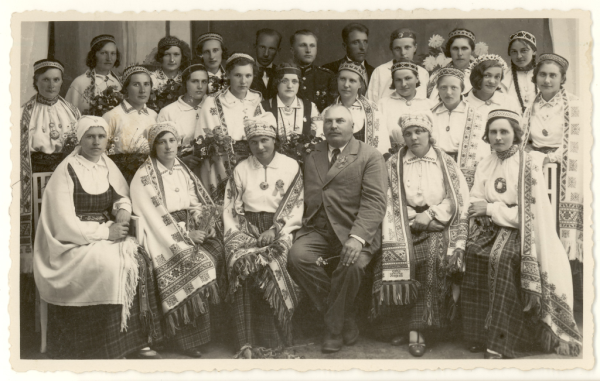 Madonas dziesmu svētki. Marta Goliase, diriģents J.Rubenis, Baltroka Alvīna