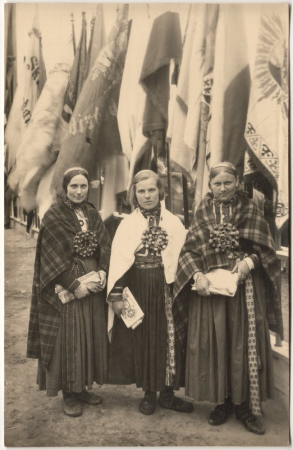 VIII Vispārējo latviešu dziesmu svētku dalībnieki