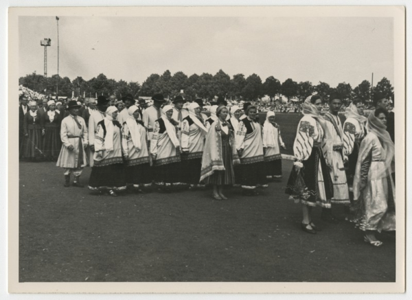 Padomju Latvijas IV Dziesmu svētki