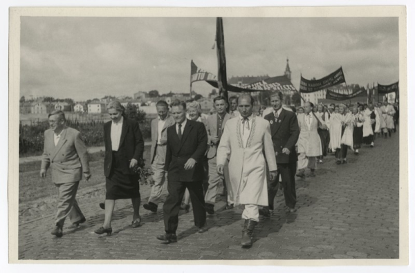 Dziesmu svētku gājiens