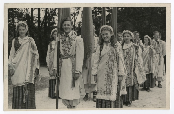 Dziesmu svētku gājiens