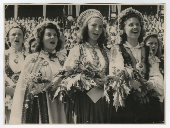 X Vispārējie latviešu dziesmu svētki