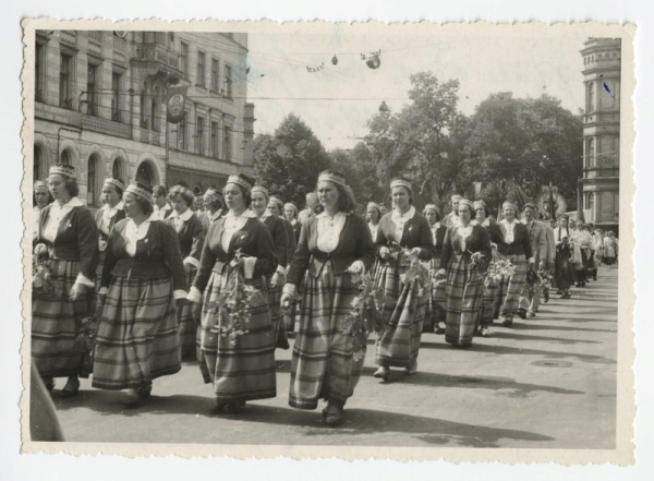 XIII Vispārējie latviešu dziesmu svētki