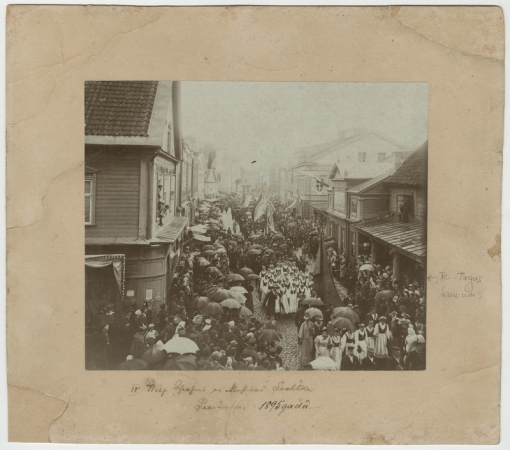 IV Vispārējie latviešu dziesmu un mūzikas svētki. Dalībnieku gājiens