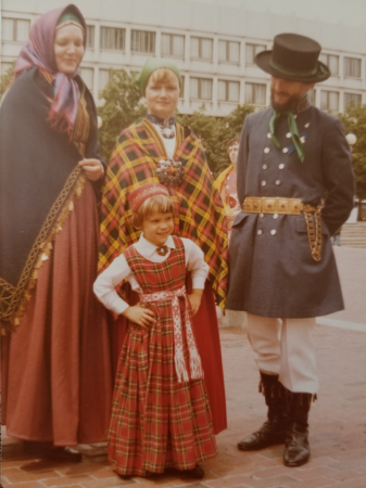 Selga Apse ar krustvecākiem