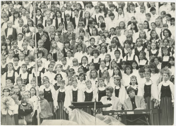 XIX Vispārējie latviešu dziesmu un deju svētki