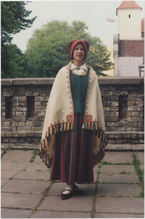 Lilitas un Anitas Rašmaņu darinātais Talsu tautastērps