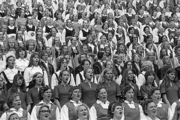 Dziesmu svētku simtgade : XVI Dziesmu svētki. Dalībnieki