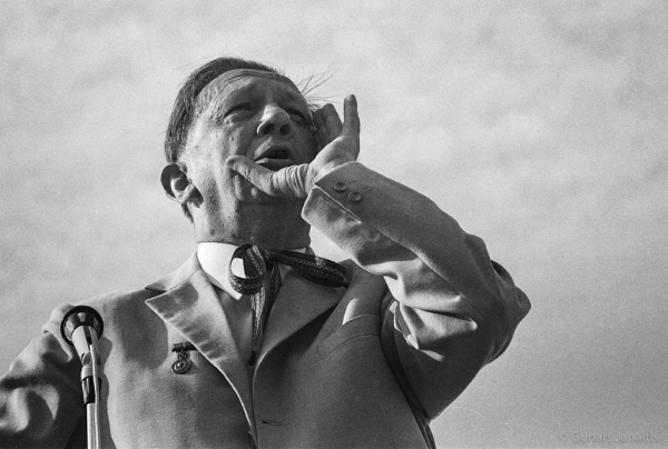 Dziesmu svētku simtgade : XVI Dziesmu svētki. Leonīds Vīgners