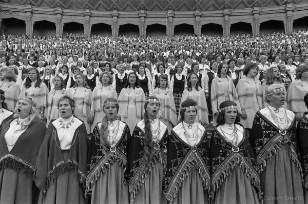 Dziesmu svētku simtgade : XVI Dziesmu svētki. Dalībnieki