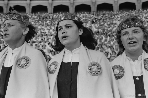 Dziesmu svētku simtgade : XVI Dziesmu svētki. Dalībnieces