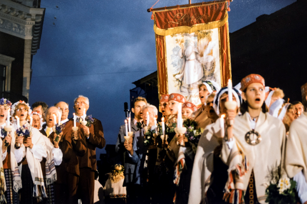 XXII Vispārējie latviešu dziesmu svētki un XII deju svētki. Dalībnieki, Līgo karogs