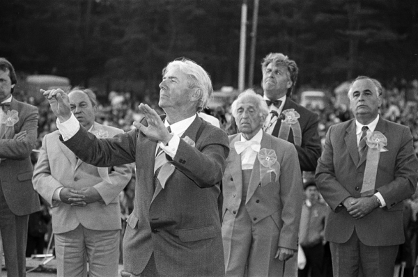 Jānis Dūmiņš un Haralds Mednis. 1940.gada Latgales Dziesmu svētku 50 gadu atcere