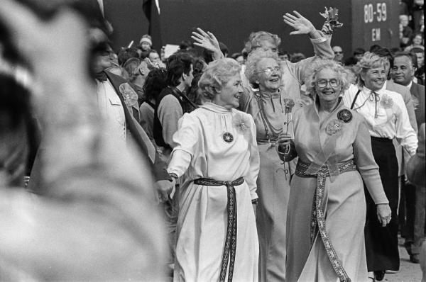 Terēzija Broka un Ausma Derkēvica. 1940.gada Latgales Dziesmu svētku 50 gadu atcere