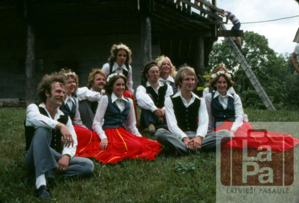 Ansamblis "Dzintars" Saulainē, Kanādā