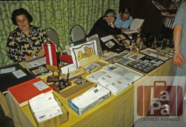 Dziesmu svētku filatēlijas un numismātikas izstāde Four Seasons Sheraton viesnīcā