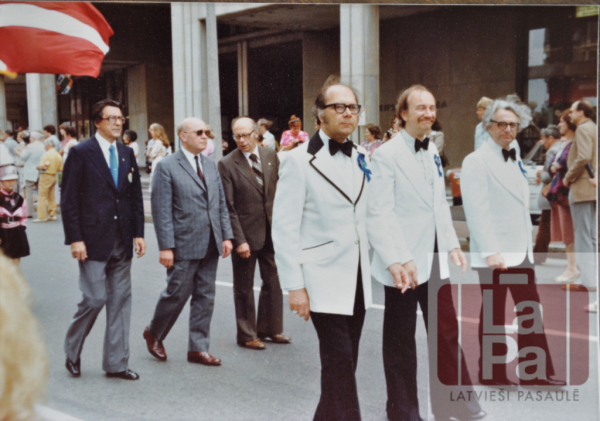 6. Vispārējo latviešu Dziesmu svētku gājiens Bostonā 1978. gadā