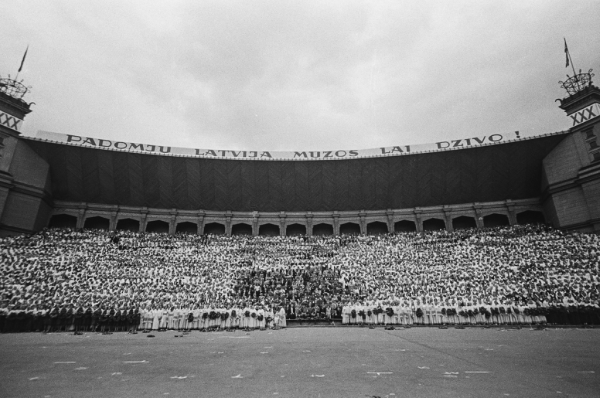 XV Vispārējie latviešu dziesmu un deju svētki. Mežaparks
