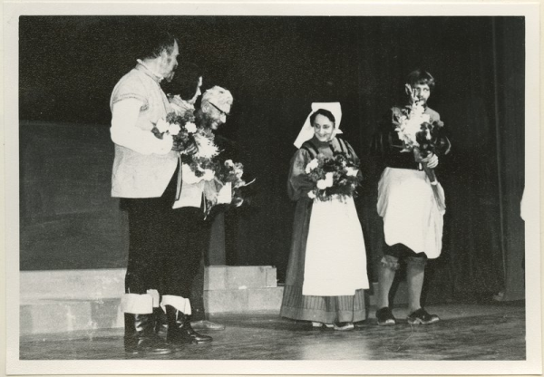 II Eiropas latviešu Dziesmu svētki. Mārtiņa Zīverta lugas "Rīga dimd" pirmizrāde