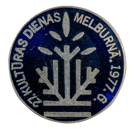 Austrālijas latviešu 27.kultūras dienām Melnburnā 1977.gadā gatavota piespraude