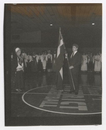 Svinīgā KD karoga nodošanas ceremonija nākamo KD rīkotājiem