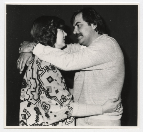 Skats no izrādes. Rihards Rīdznieks. "Spoguļa sienas". Lomās: Ansis Nīts un Gita Karvele