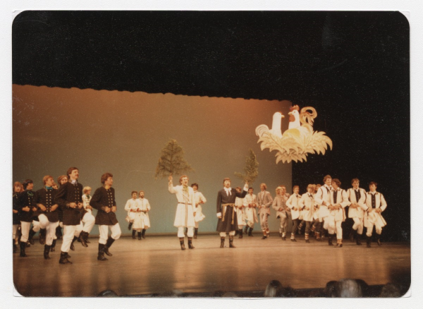 Tautas deju sarīkojums. Skaidrītes Darius iestudētais uzvedums