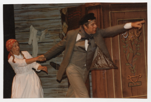 Skats no izrādes. Rūdolfs Blaumanis. TRĪNES GRĒKI