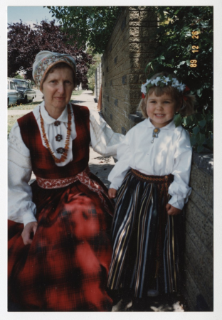 Lietišķās mākslas izstādes atklāšana