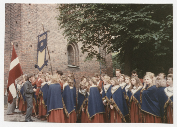 Latvijas Valsts universitātes jauktais koris JUVENTUS