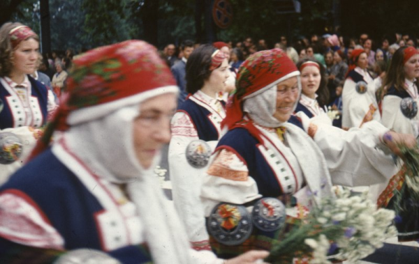 XVII Vispārējo latviešu dziesmu un deju svētku gājiens