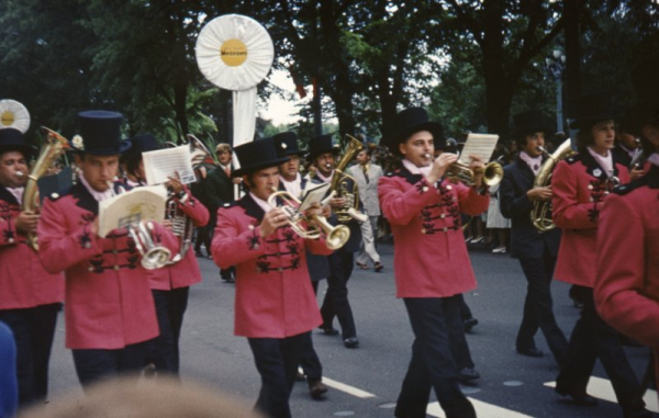 Madonas rajona dalībnieki XVII Vispārējo latviešu dziesmu un deju svētku gājienā